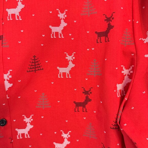 🎄 Men's Red Christmas Shirt - Reindeer & Tree Print 🎄 - Picture 2 of 4